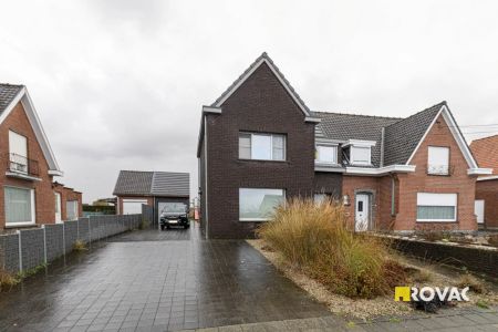 Recent gerenoveerde en rustig gelegen halfopen woning met tuin en garage - VRIJ VANAF 01/03/2026 - Photo 4