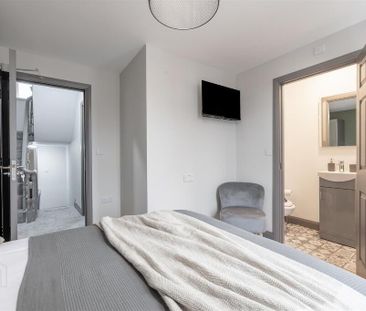 Room 4, 300 Beersbridge Road, Belfast, BT5 5DY - Photo 3
