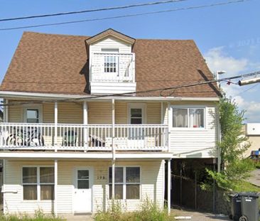 1 CH - 1 SDB - Gatineau - $1,000 /mo - Photo 3