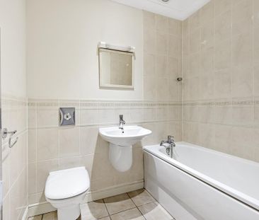 2 bedroom flat to rent - Photo 6