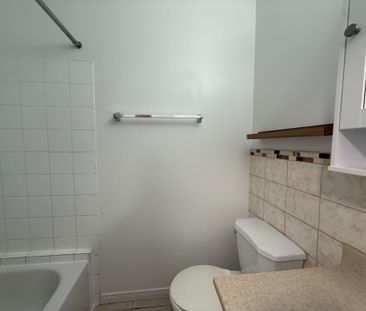 For Lease - 1191 Ellesmere Road Unit# B1, Toronto, Ontario - Photo 2