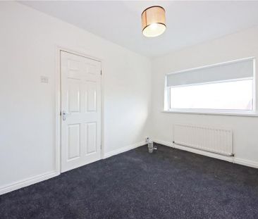 2 bedroom semi-detached house to rent - Photo 5