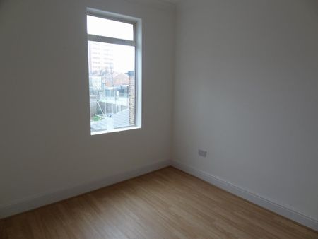 5 bedroom terraced house to rent - Photo 2