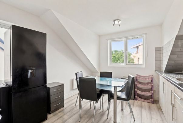 Room in a Shared Flat, St Anns Road, HA1 - Photo 1