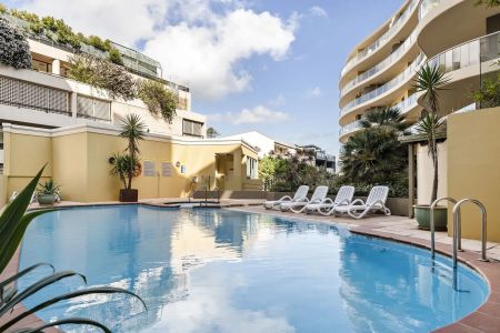 Modern Coastal Living in the Heart of Manly - Photo 3