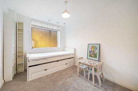 3 bedroom flat to rent - Photo 3