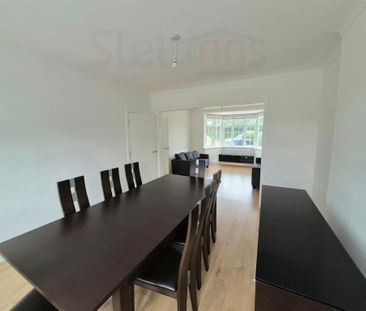 4 bedroom semi-detached house to rent - Photo 3