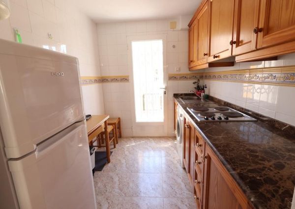 Adosado en la Regia . Temporada larga.