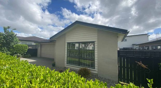 Modern Living In Anselmi Ridge - Photo 1