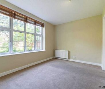 1 bedroom property to rent in Epsom - Photo 3