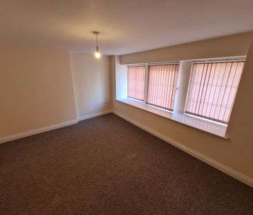 Town Centre, BA21 4HA, Yeovil - Photo 4