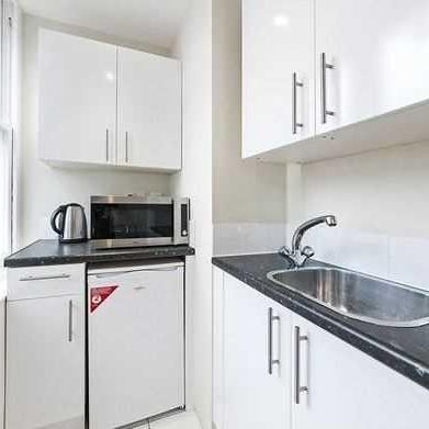 Studio to rent - Photo 3