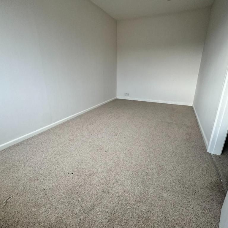 3 bedroom bungalow to rent - Photo 1