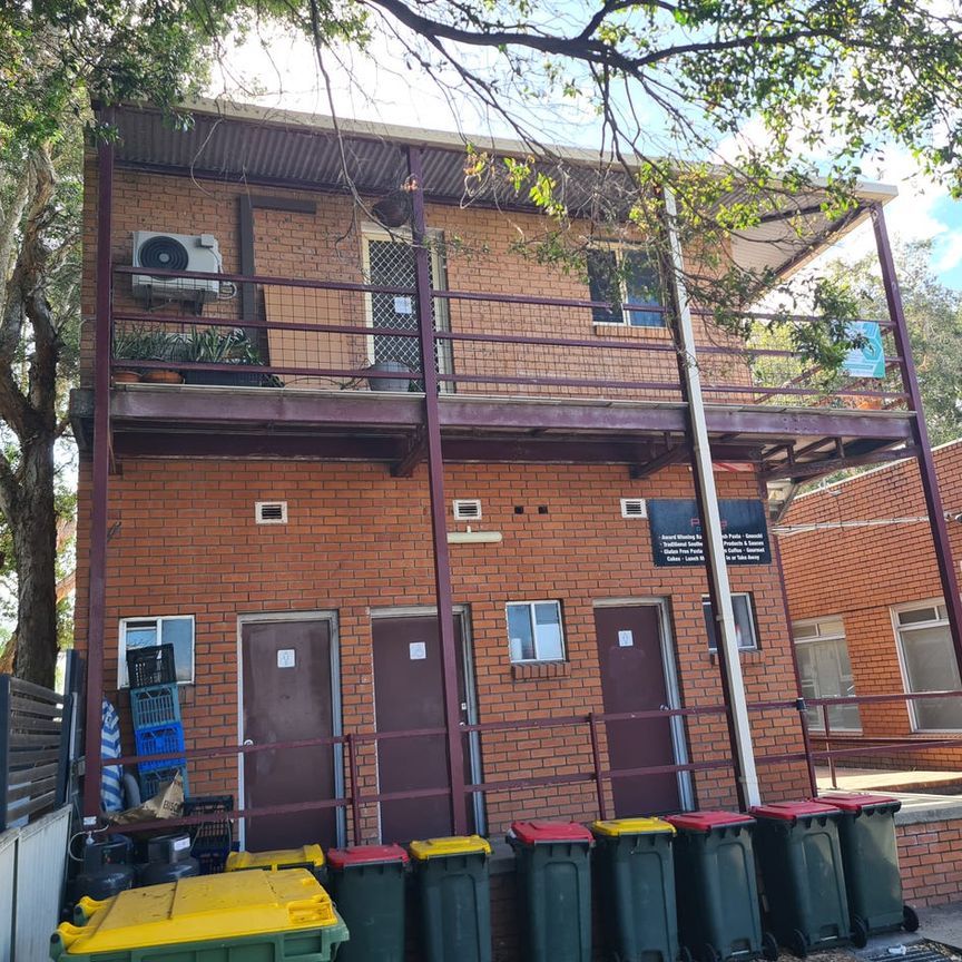 Central 2 Bed Unit - ANNA BAY - Photo 1