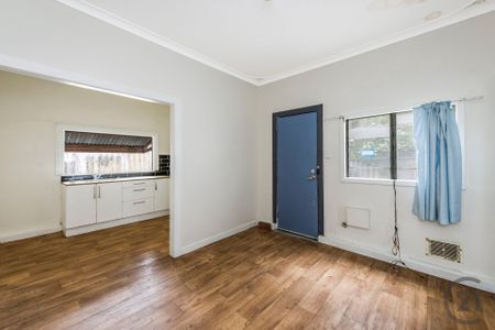 Character Home in Great Location! - Photo 3