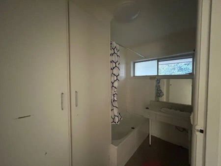 “Neat Apartment!” - Photo 3