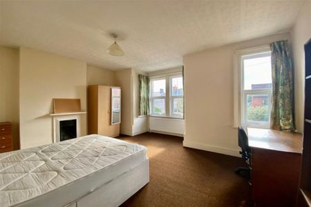 5 bedroom terraced house to rent - Photo 5