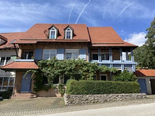 Helle und moderne 2-Zimmer-Wohnung im Herzen von Mehrstetten - Photo 1