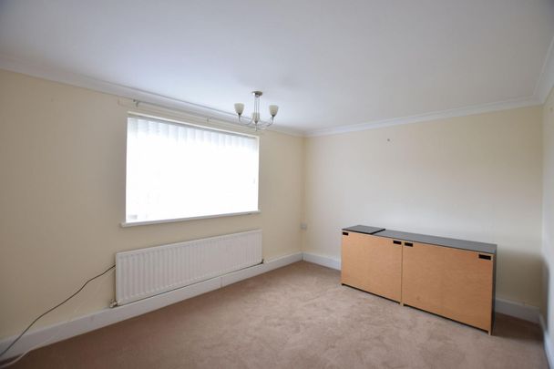 Millford Court, Gateshead, NE10 - Photo 1
