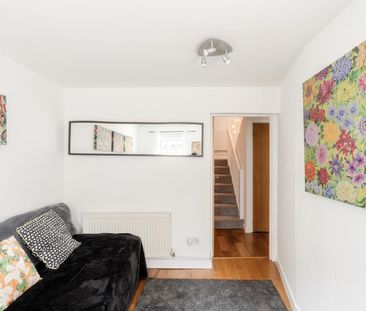 3 bedroom terraced house to rent - Photo 1