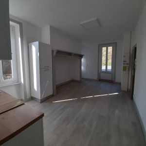Location Appartement 1 pièce 28m² BORT LES ORGUES 19110 - Photo 2