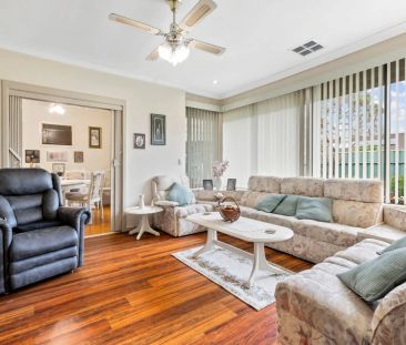 Family Home in Prime Pooraka Location - Photo 3