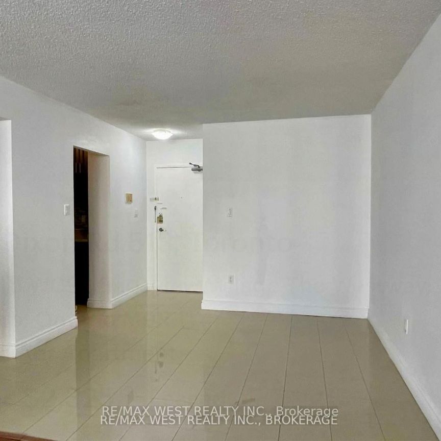 For Lease - 390 Dixon Road Unit# 513, Toronto, Ontario - Photo 1