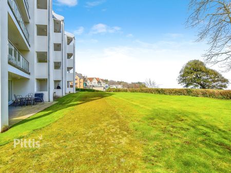 3 bedroom ground flat to rent - Photo 5