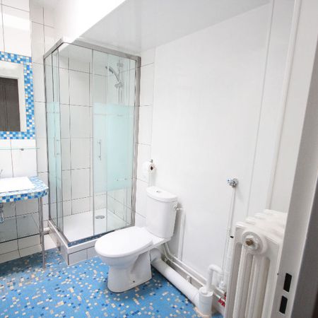 Appartement - 1 Pièce - 30.02m² - COURBEVOIE BECON - Photo 4