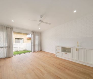 3/7 McNaughton Street, - Photo 1