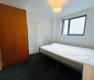 2 bedroom flat to rent - Photo 4
