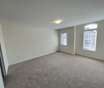 For Lease - 7 Zeus Gate, Brampton, Ontario - Photo 6