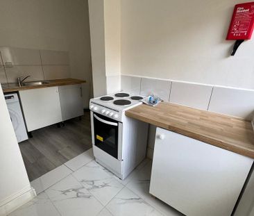 5 bedroom house of multiple occupation to rent - Photo 3