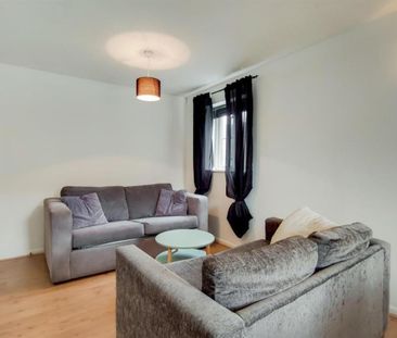 Cygnet Close, London, NW10 8TP - Photo 5