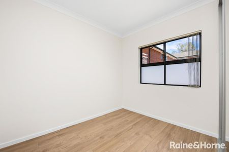 Perfectly Positioned Two Bedroom Apartment - Photo 2