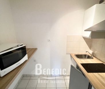 Location Appartement 1 pièce 34m² - Photo 4