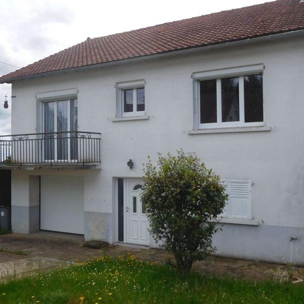 Maison à louer 4 pièces • 105,50 m2 Saint-Yrieix-la-Perche - Photo 1