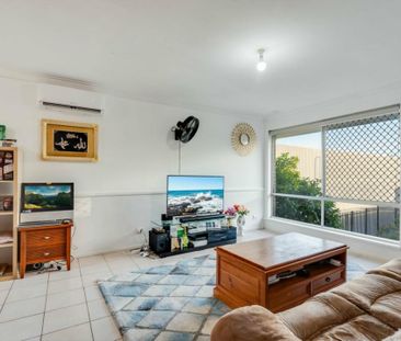 GOSNELLS – 2x1 – TOP FLOOR CONVENIENT LIVING - Photo 2