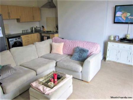 2 bedroom property to rent in Scarborough - Photo 4