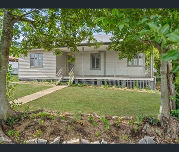 Charming 3-Bedroom Cottage on a Corner Block in Booval - Photo 3