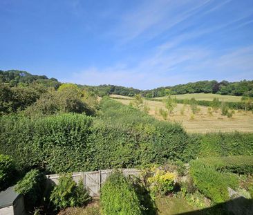 4 bedroom terraced house to rent - Photo 4