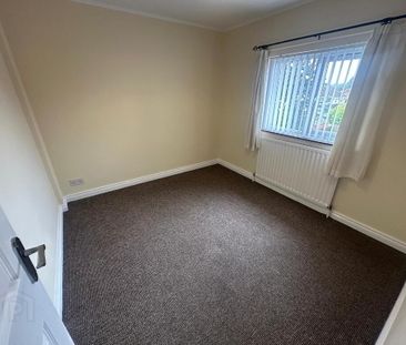 46 Hollowburn Road, Antrim, BT41 1NQ - Photo 3