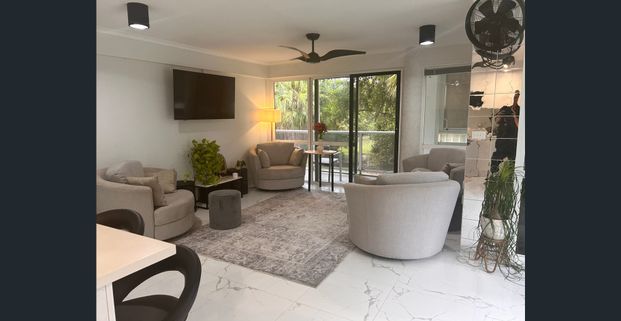 Coral Coast Resort Gem - Fully Furnished 2 Bedroom Unit in Palm Cove - Photo 1