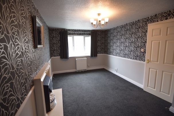 To Let 2 Bed Apartment - Photo 1