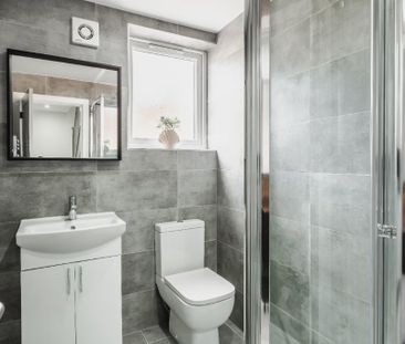 6 bedroom house to rent - Photo 1