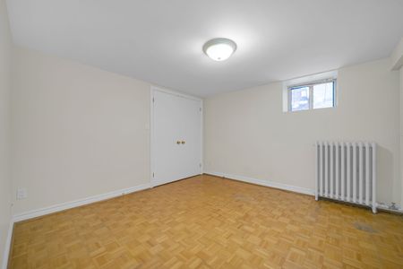 For Lease - 12 Foxbar Road Unit# Basement, Toronto, Ontario - Photo 5