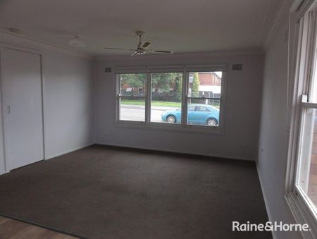 1/126 Turton Road, Waratah, NSW 2298 - Photo 2