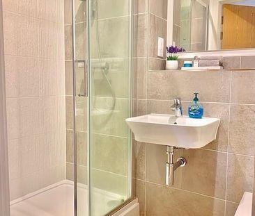 2 bedroom apartment to rent - Photo 6