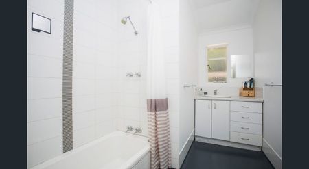 Country Cottage Style House for Rent! - Photo 5