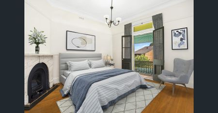 Gracious Semi with Unique Features and Inground Pool - Photo 4